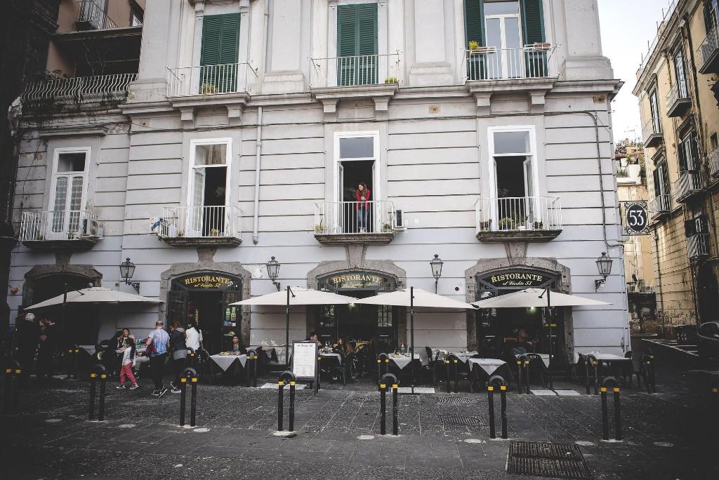 B&B Le 4 Stagioni Dante’S Suites photo 56