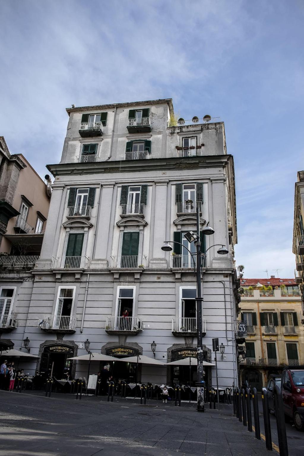 B&B Le 4 Stagioni Dante’S Suites photo 46