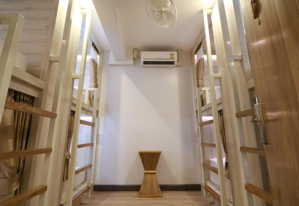 Mariya Lady Hostel At Suvarnabhumi Airport - Femal