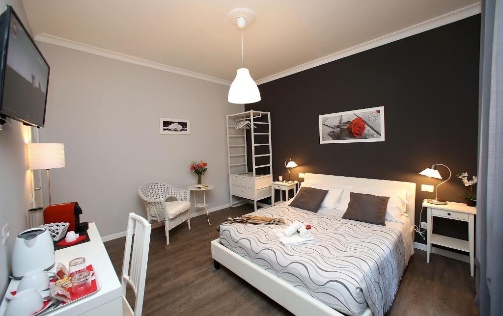 A 2 Passi Dai Musei Guest House