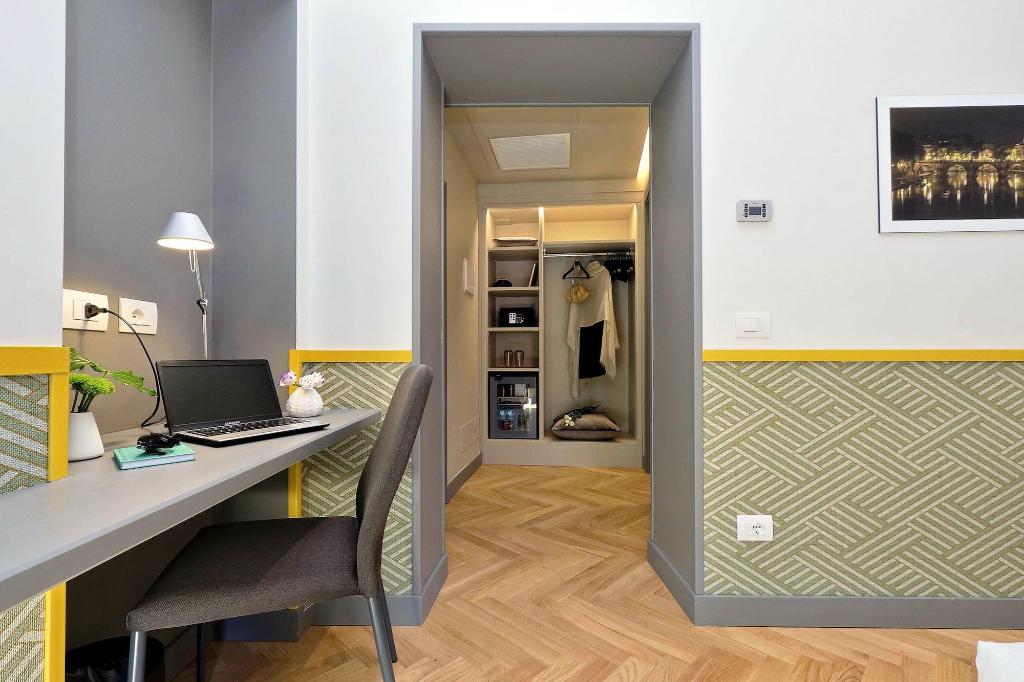 Roma Five Suites
