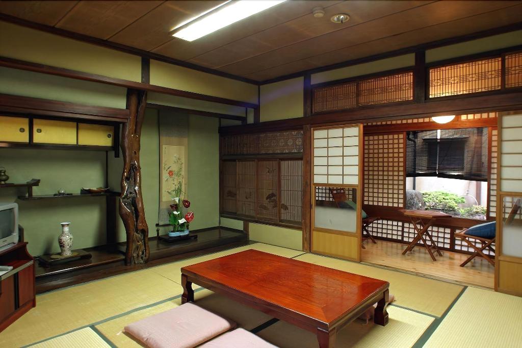 Tsuruya