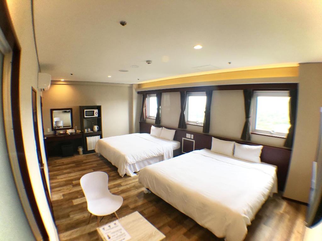 Rycom Crystal Hotel