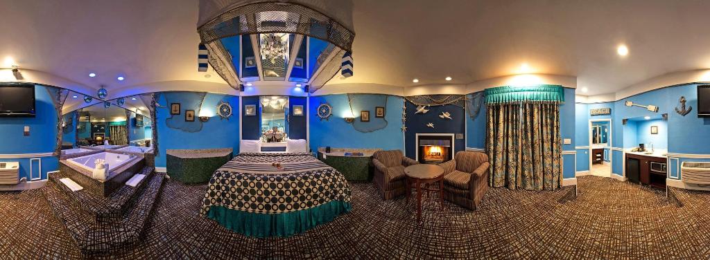 Inn of the Dove Romantic Suites with Jacuzzi & Fir
