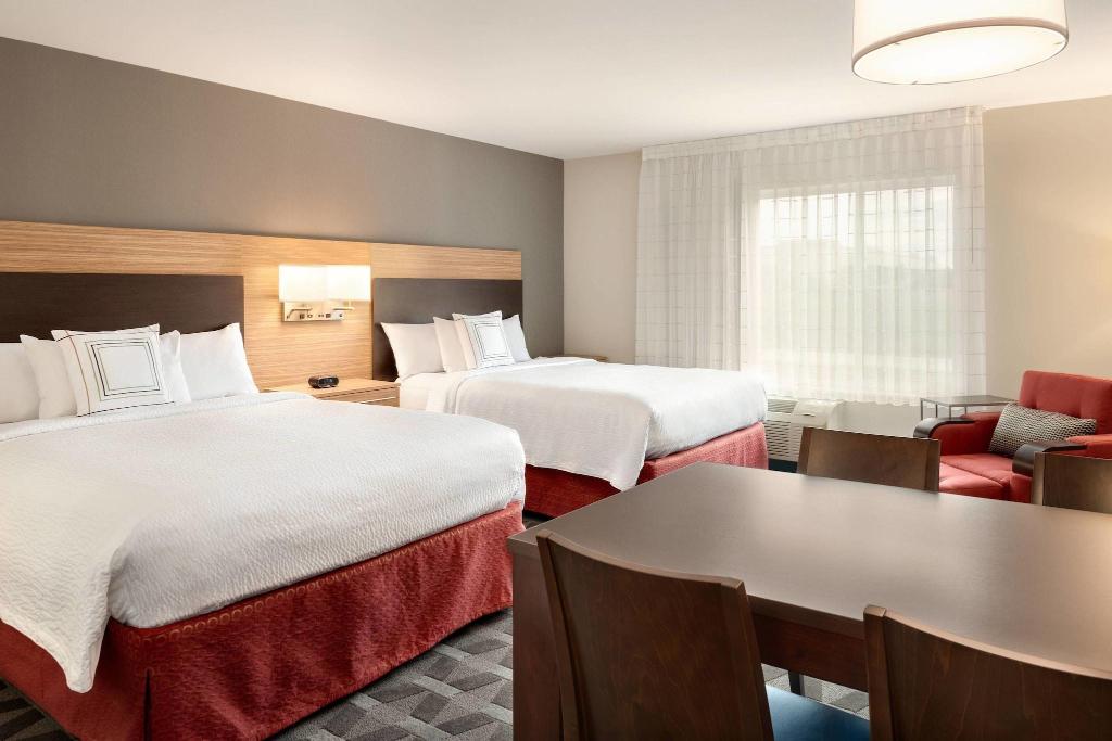 Towneplace Suites By Marriott Milwaukee Grafton