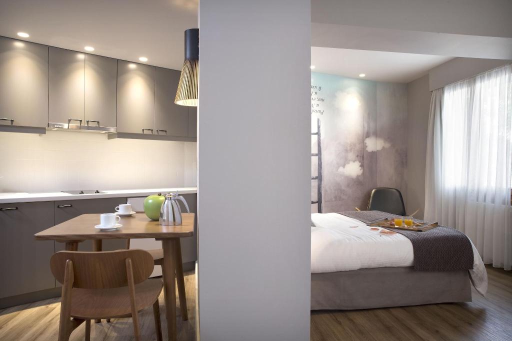 Apollon Library Suites