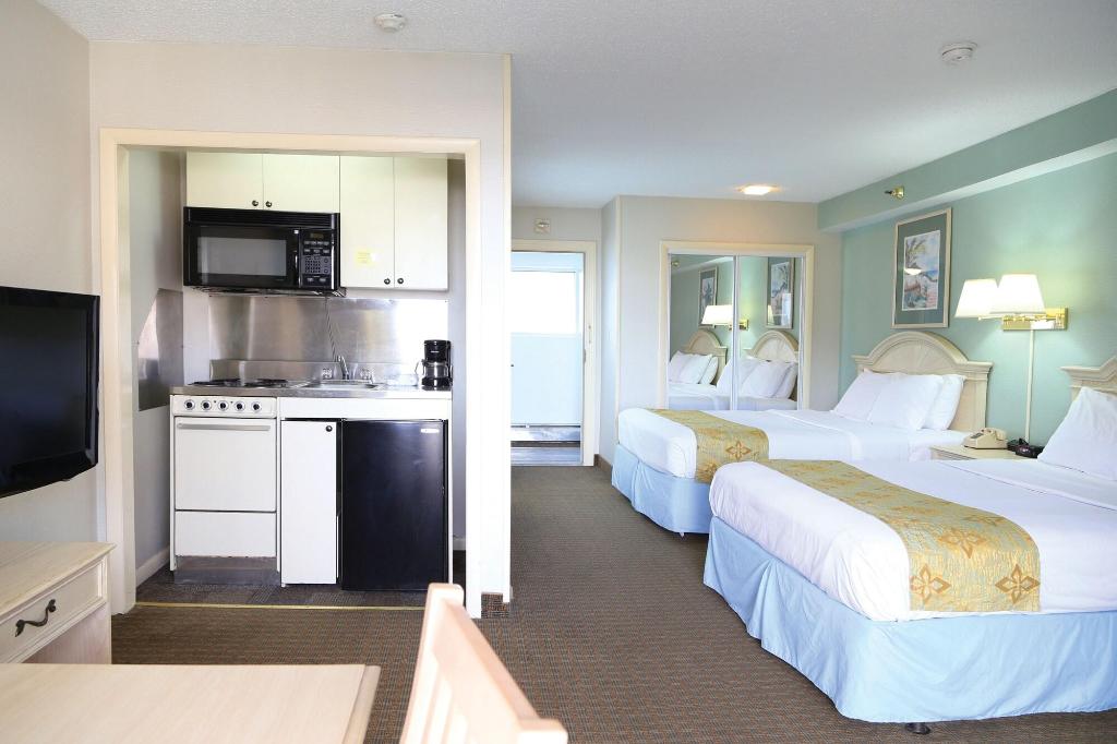 Flagship Oceanfront Hotel