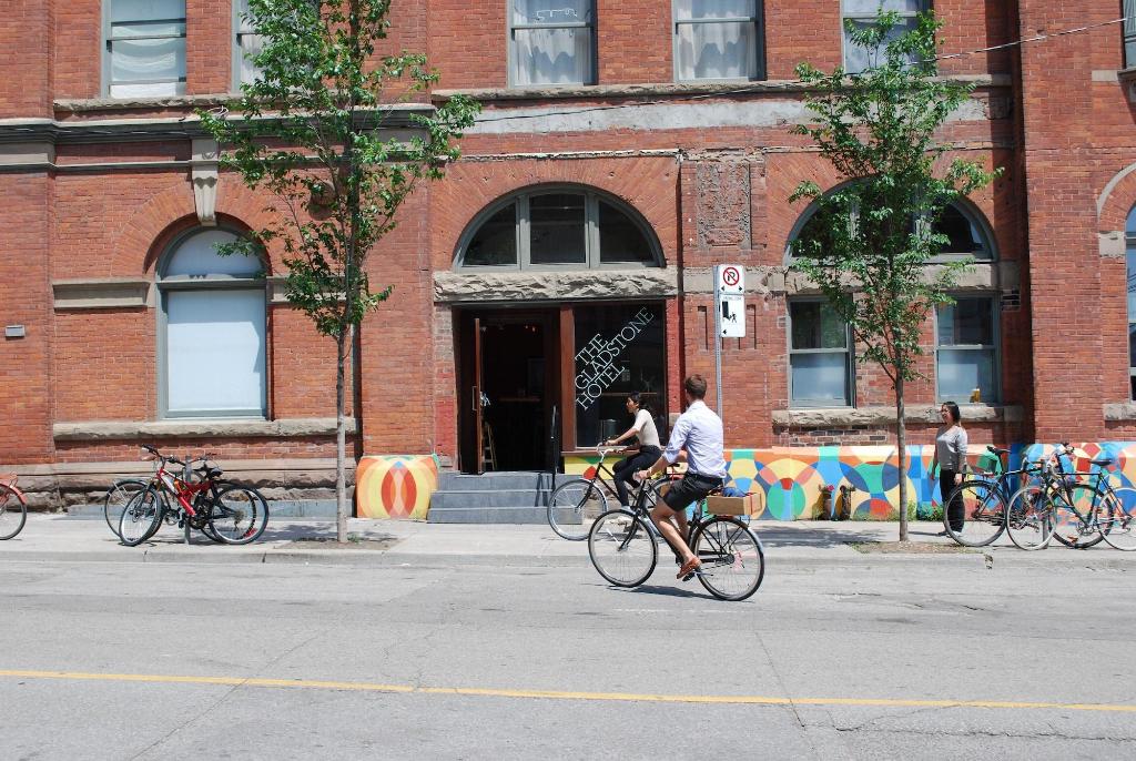 Gladstone Hotel