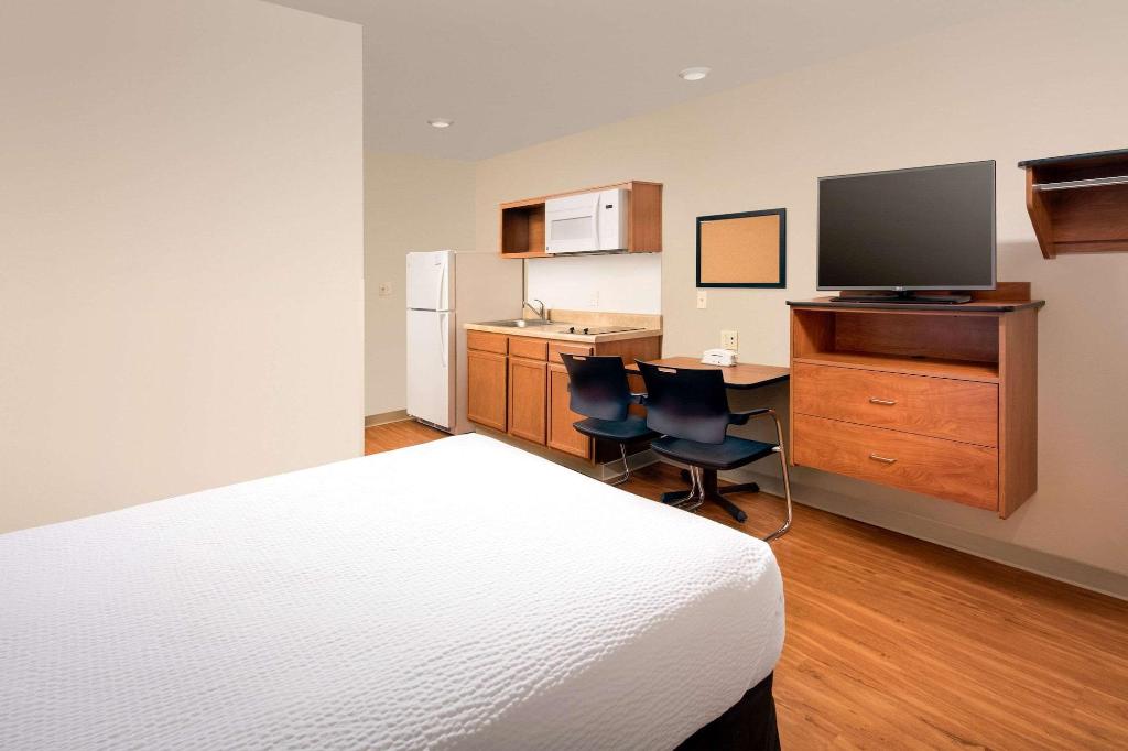Woodspring Suites Hobbs