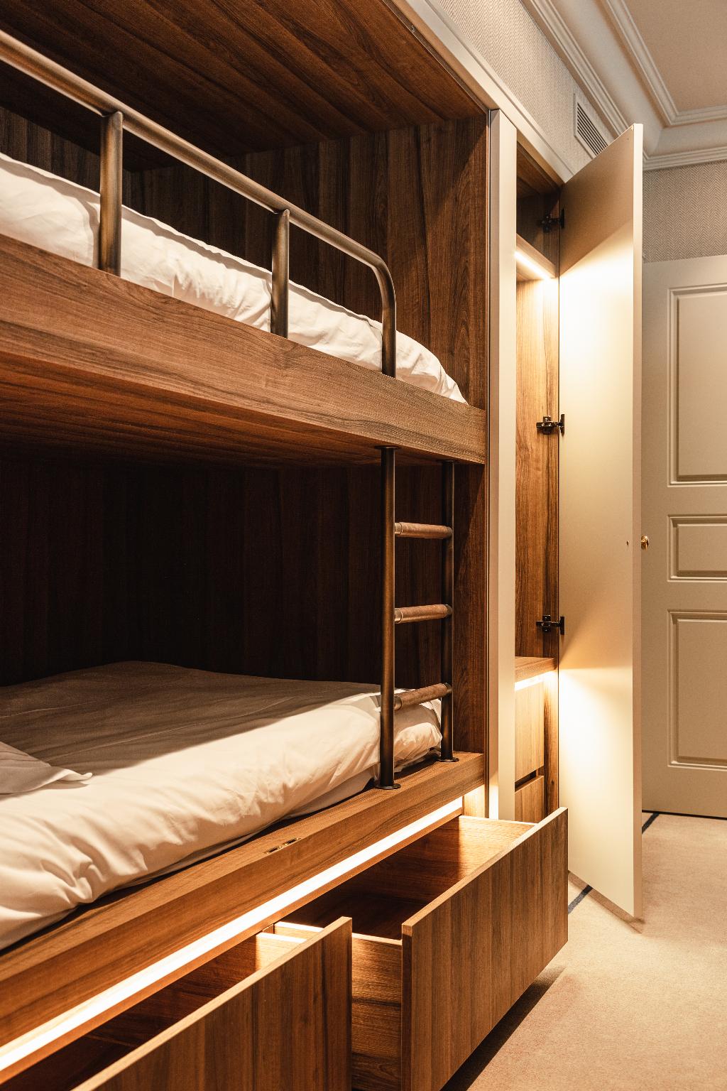Galeriebild von 717 Hotel