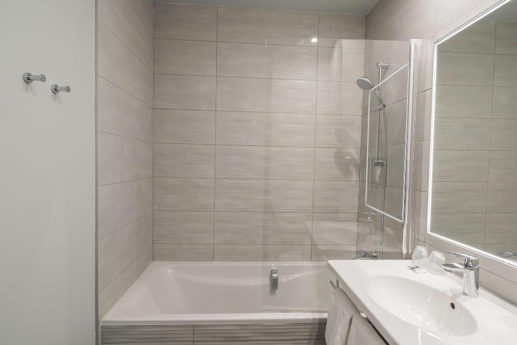Hotel Mercure Paris Suresnes Longchamp