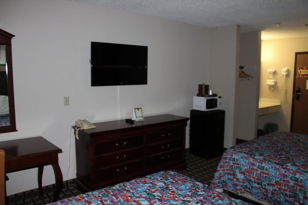 Asteria Inn & Suites Maple Grove