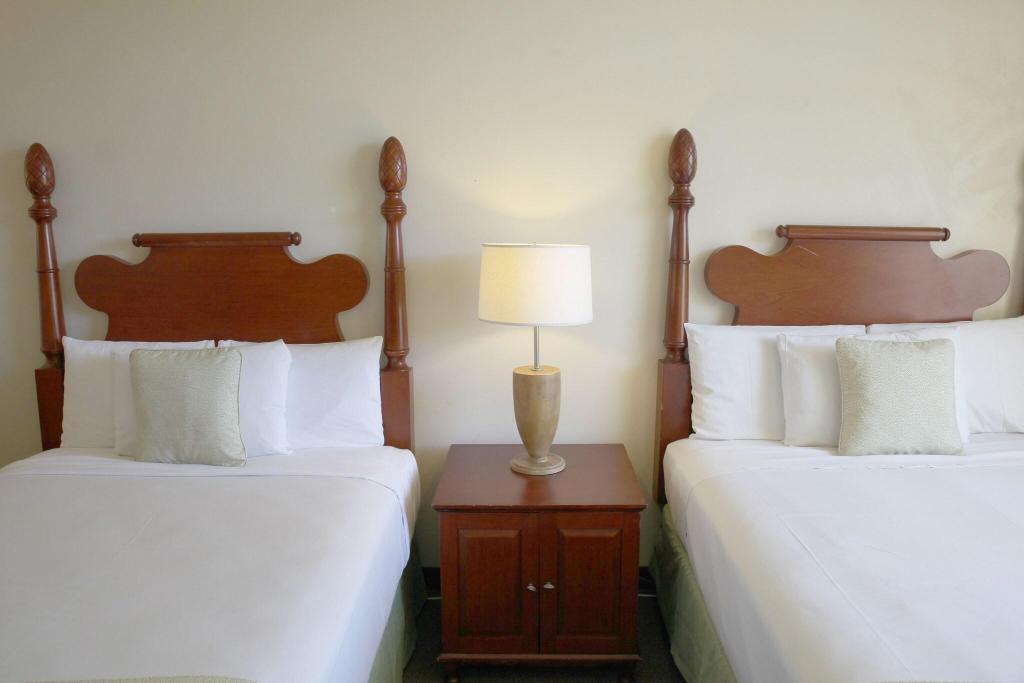 Waikiki Heritage Hotel