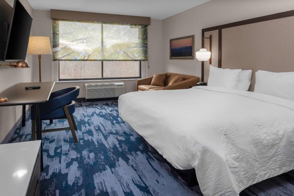 Fairfield Inn & Suites Springfield Enfield