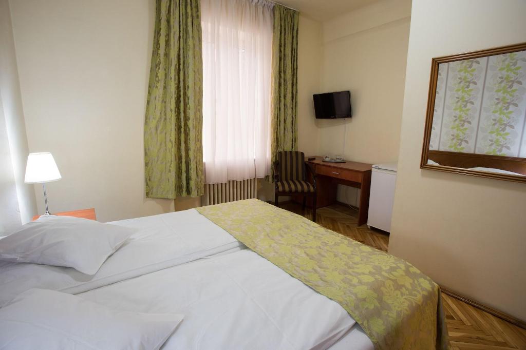Hotel Rina Cerbul