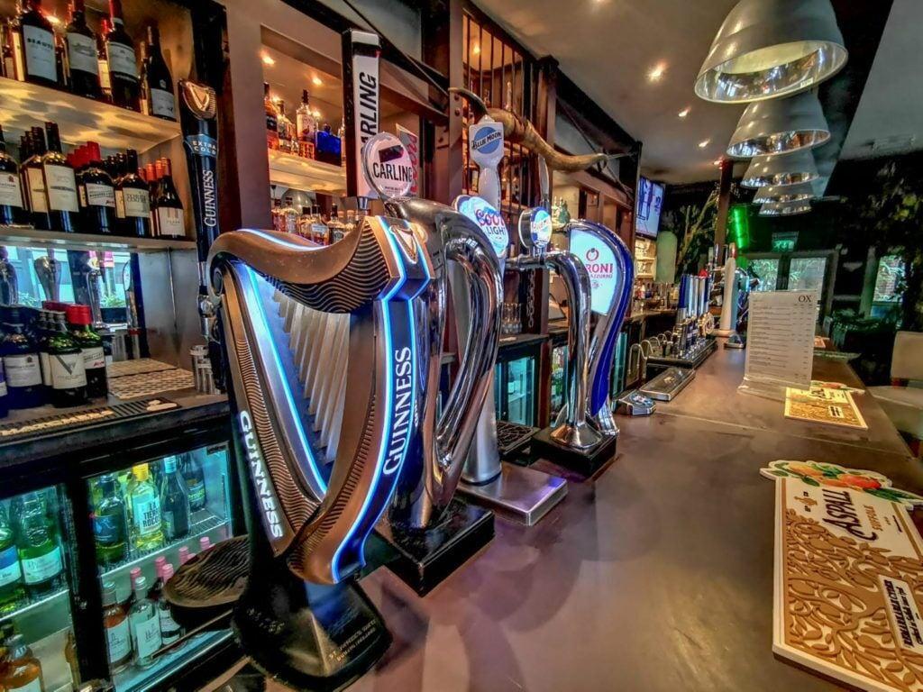 Ox Hotel Bar & Grill - Restaurant