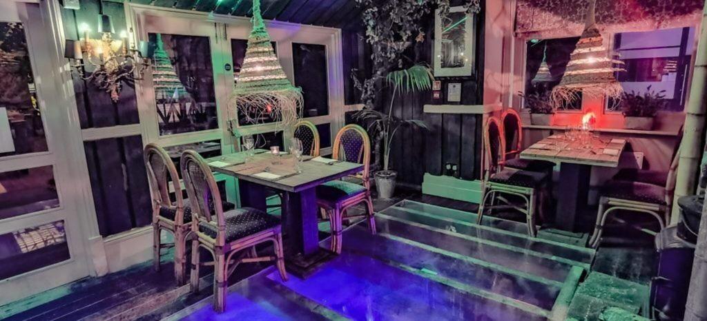 Ox Hotel Bar & Grill - Restaurant