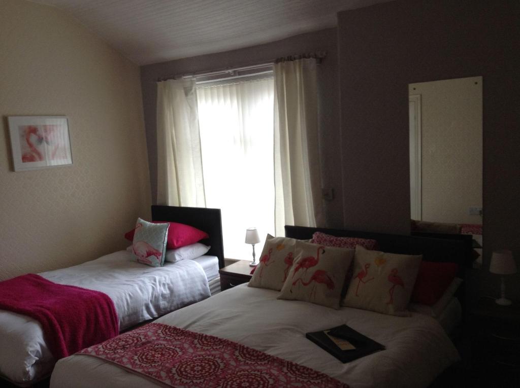 Lynbar Hotel