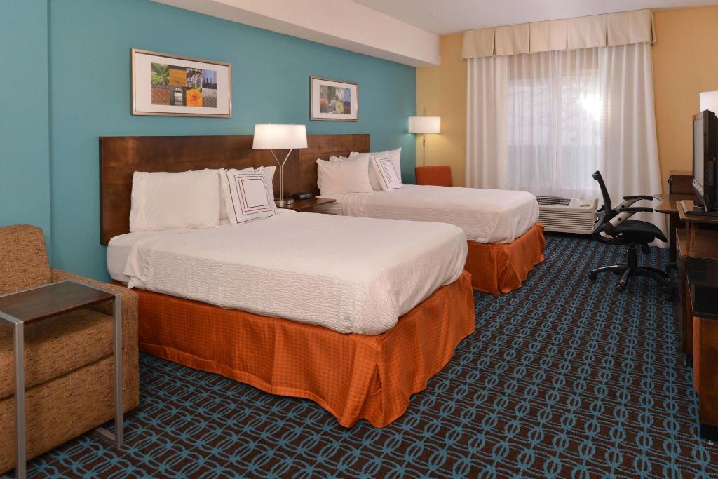 Fairfield Inn And Suites By Marriott Troy Ohio