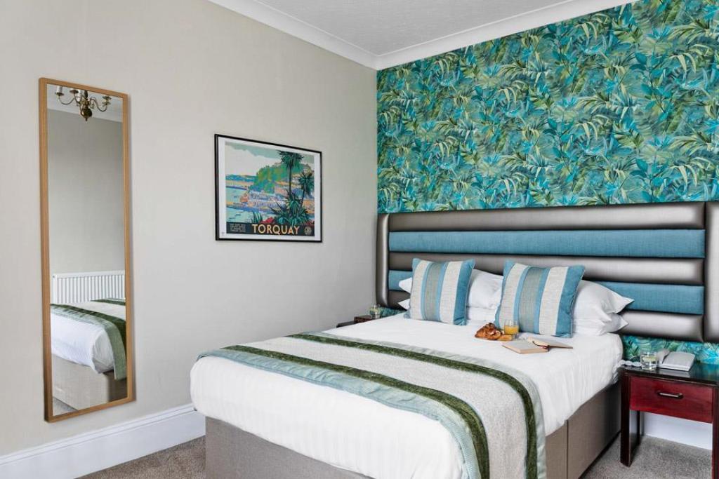 Abbey Sands Hotel