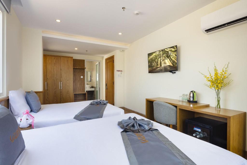Glory Hotel