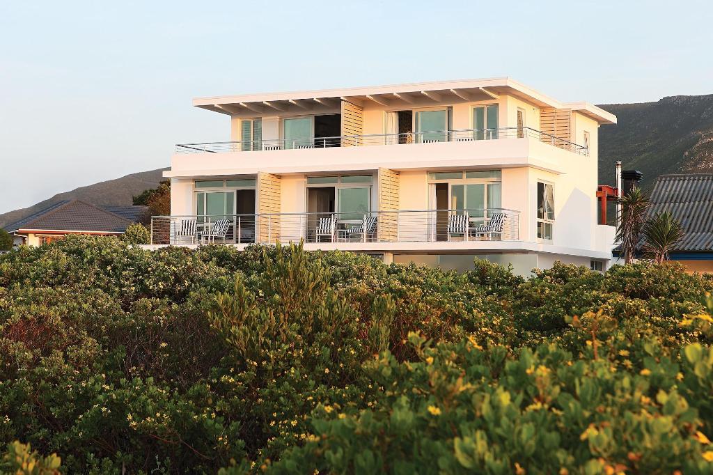 One Marine Drive Boutique Hotel