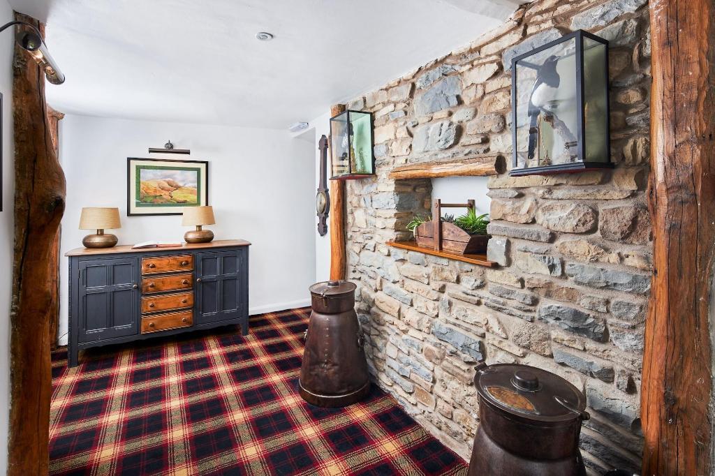 The Dalesman Country Inn - Lobby