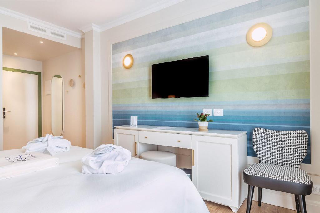 Sky Pool Hotel Sole Garda