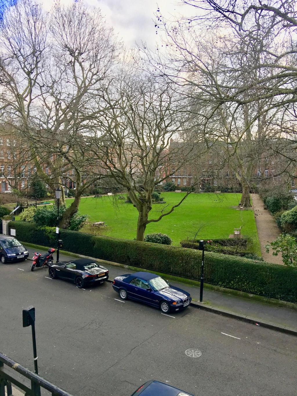 Paramount Hotel - General view