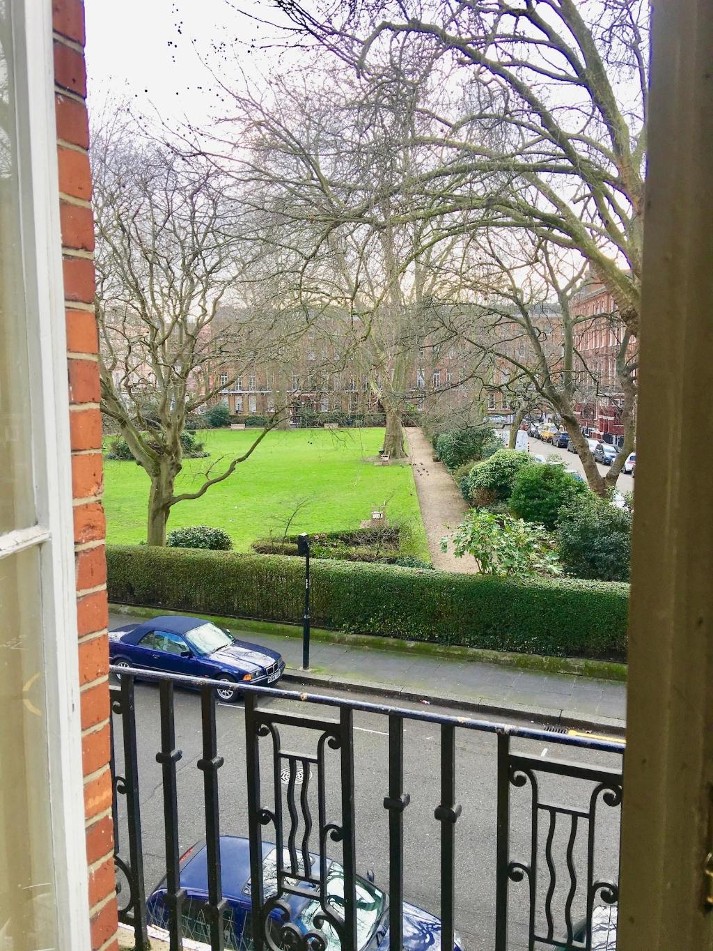 Paramount Hotel - General view
