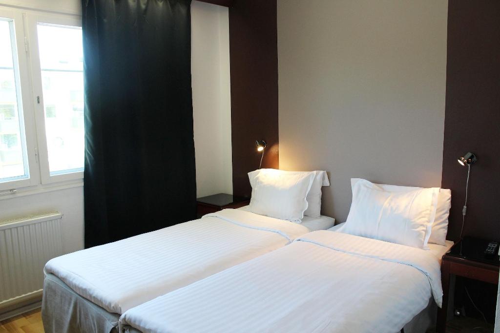 hotel-thumb