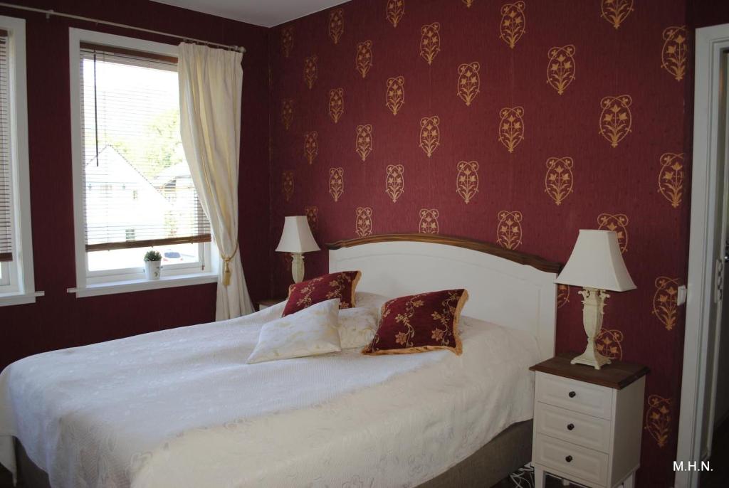 Nordfjord Hotell - Bryggen