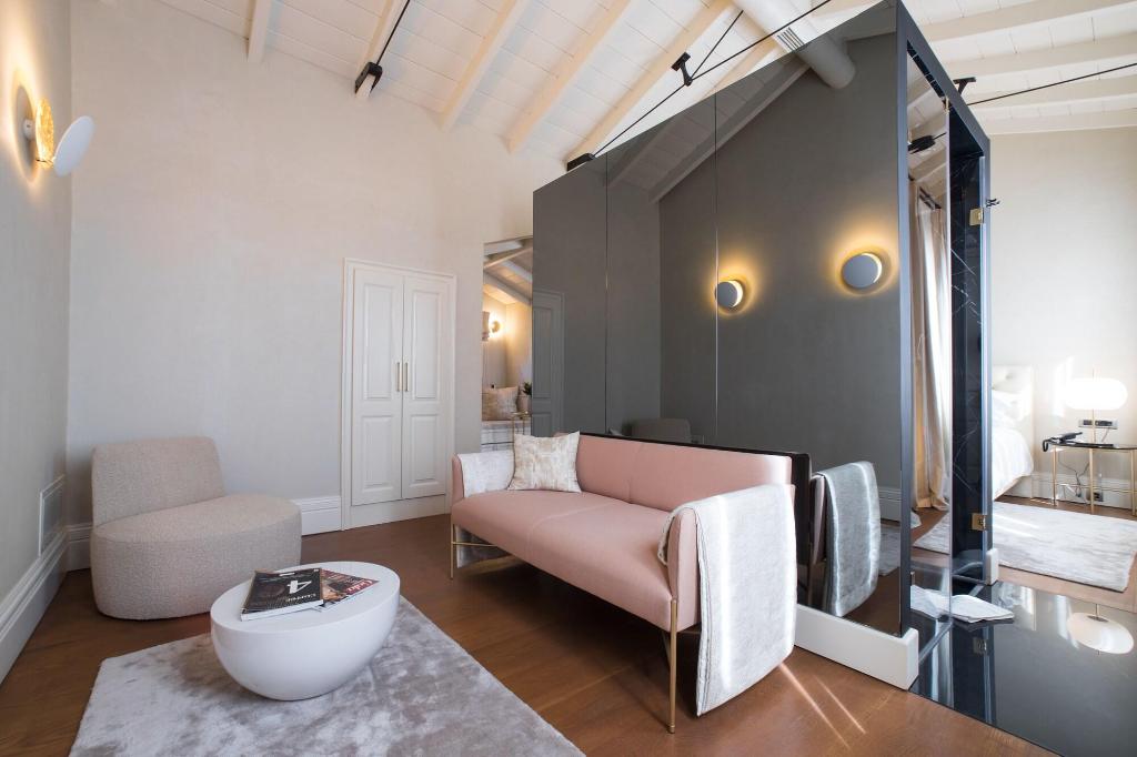 Castellano Hotel & Suites