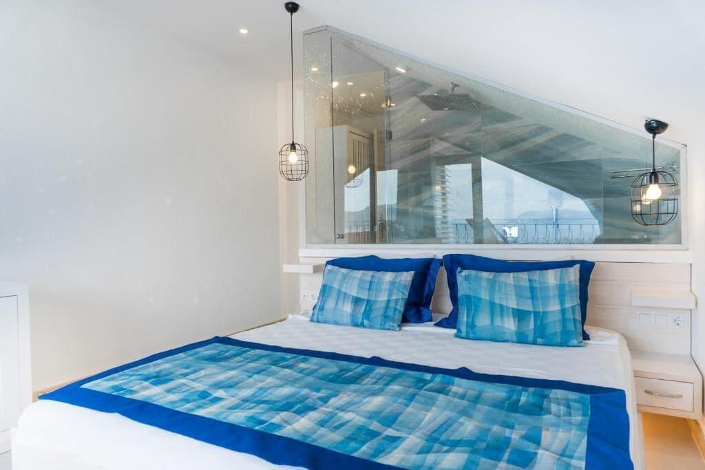 Nur Beach Hotel