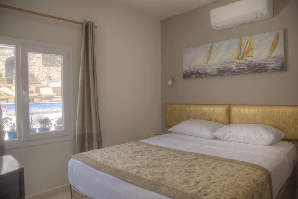 Sunset Villa Hotel