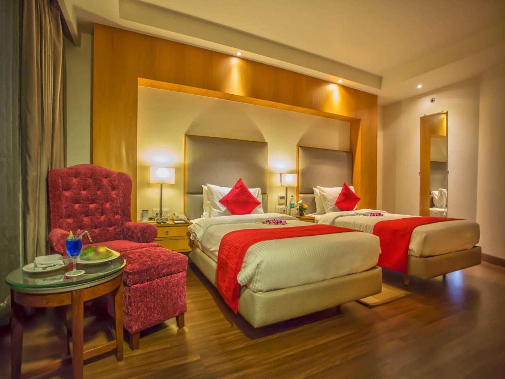 Sarovar Portico