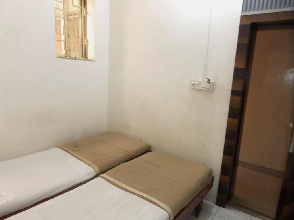 Hotel Ashok Deluxe