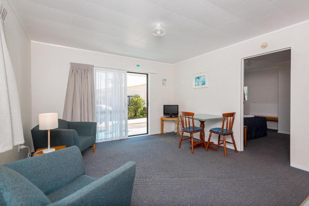 Opononi Lighthouse Motel