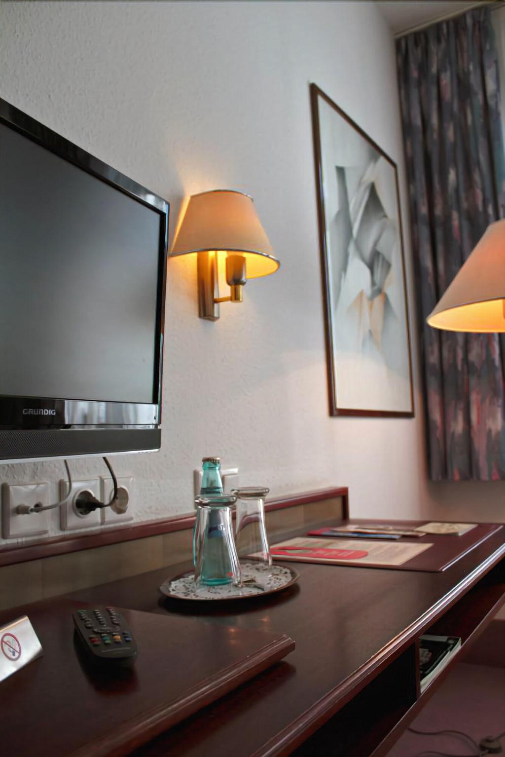 hotel-thumb