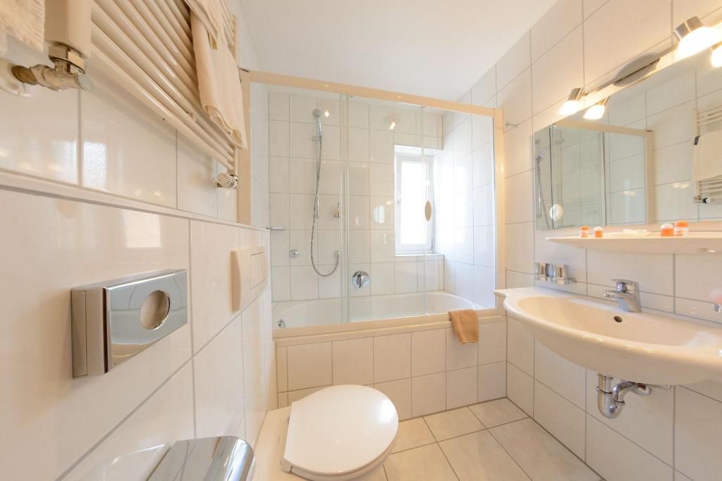 Hotel Ba Hler