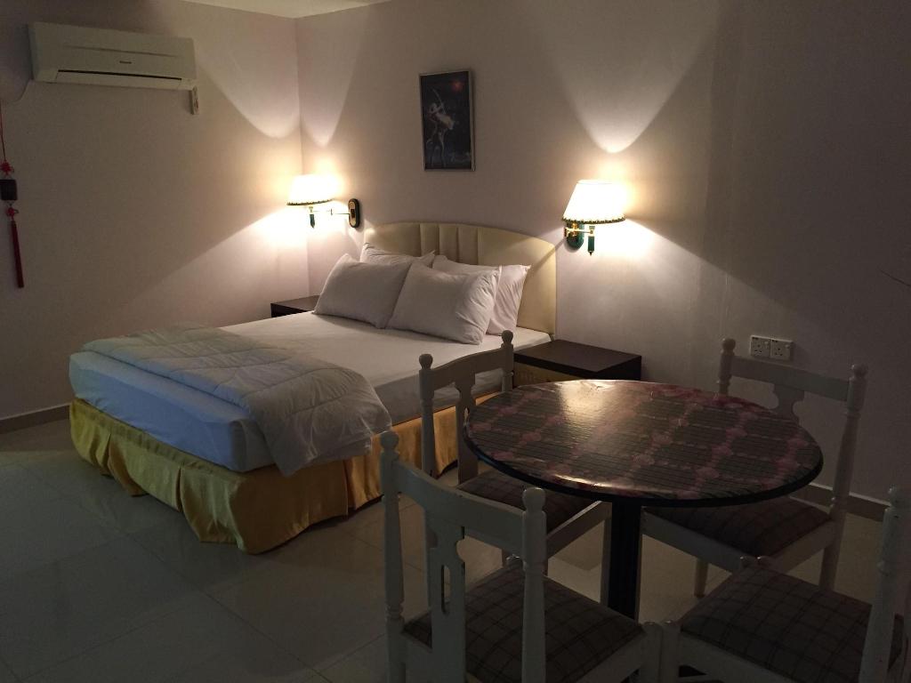 Raja Inn Hotel