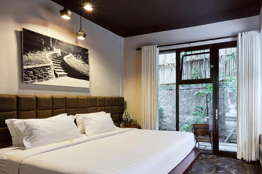 Outpost Ubud Penestanan Coworking Coliving