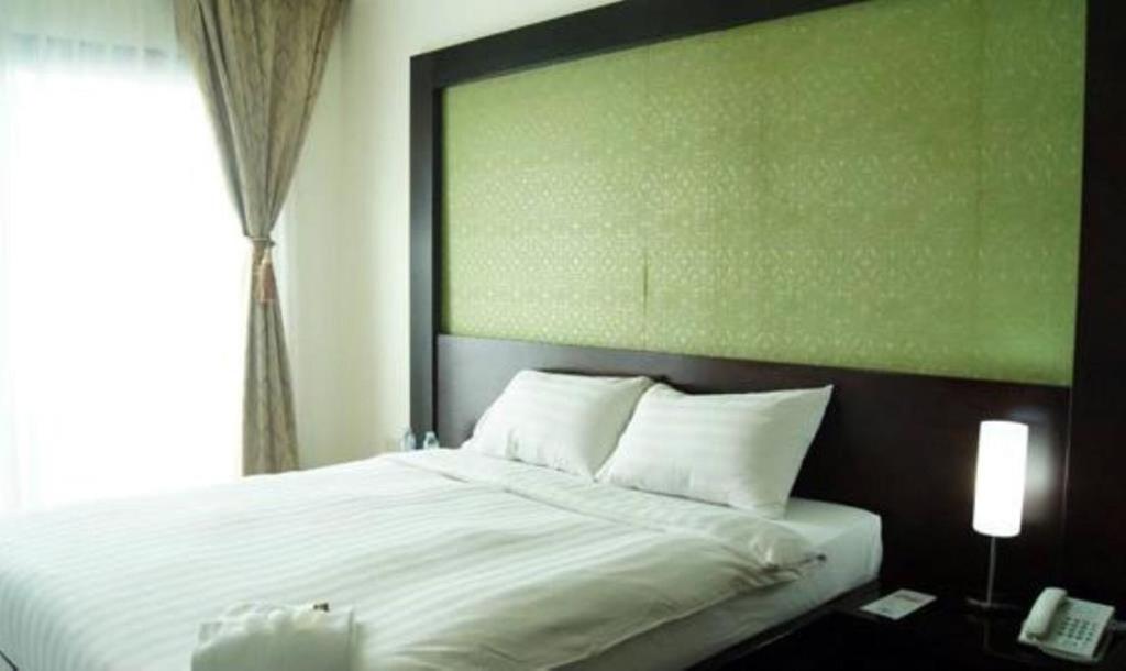 Terrace Hotel Subic Bay