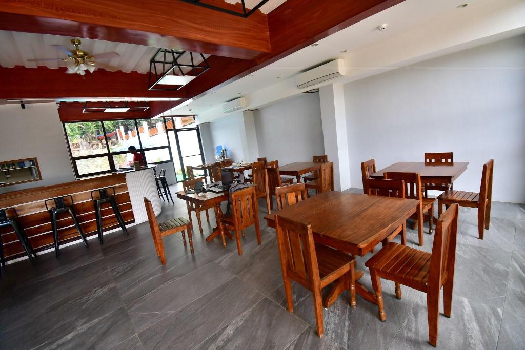 Charms Hotel
