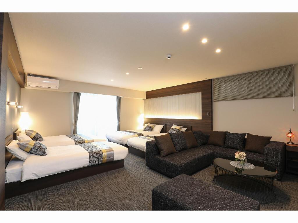 Grand Base Hakata