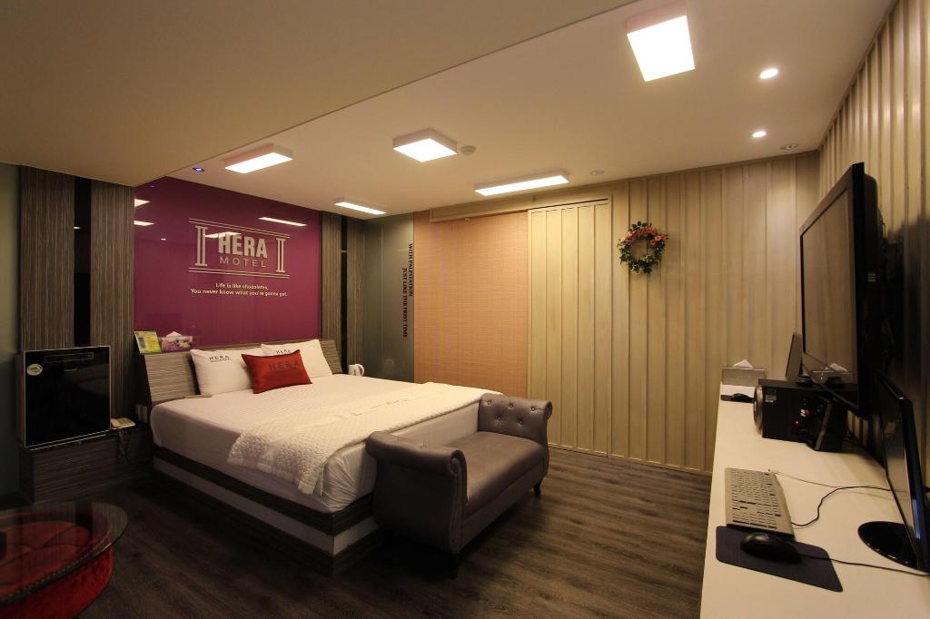 Hera Hotel