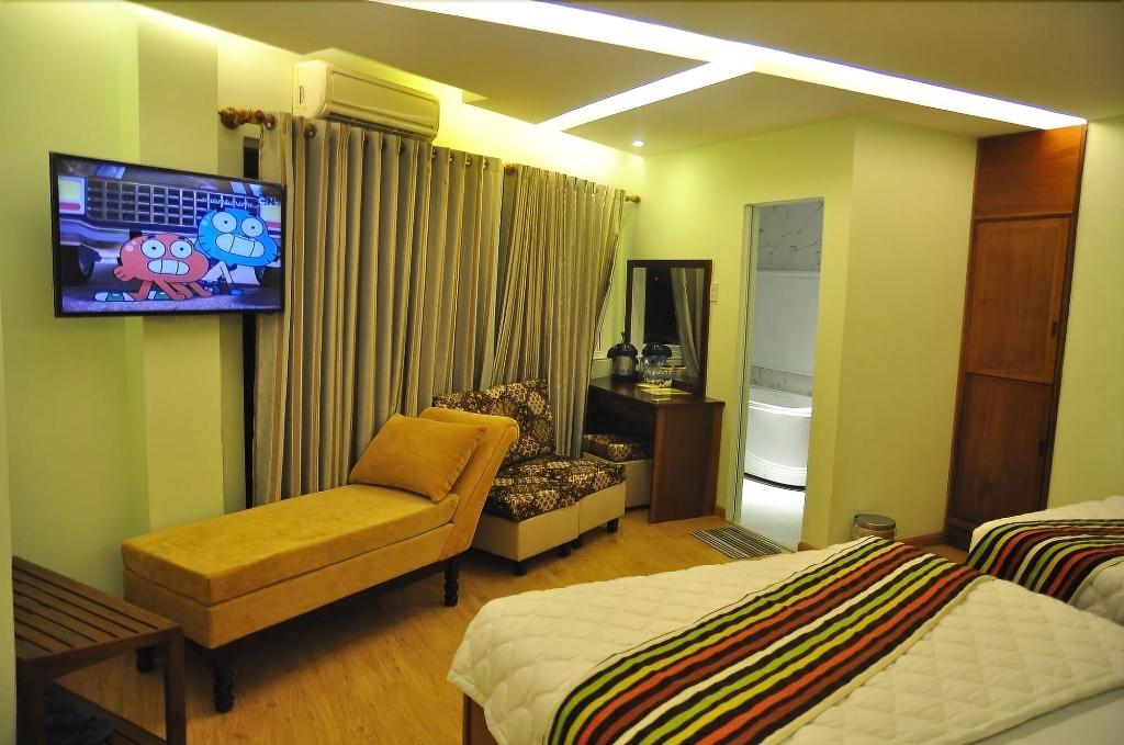 Art Deluxe Hotel