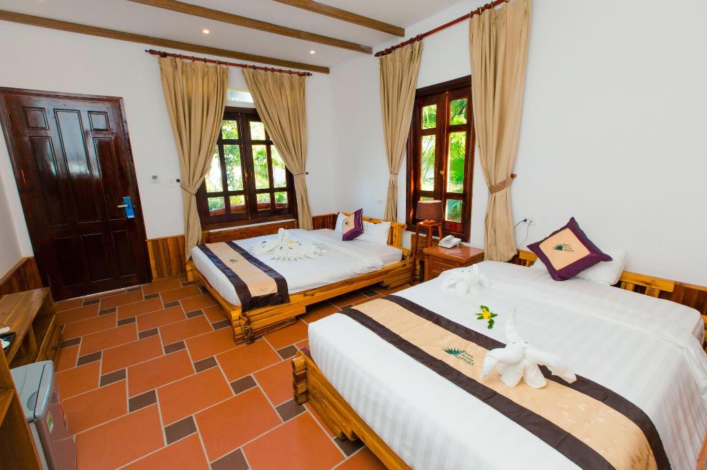 Palm Hill Resort