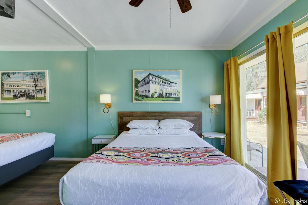 Gold Inn Hot Springs