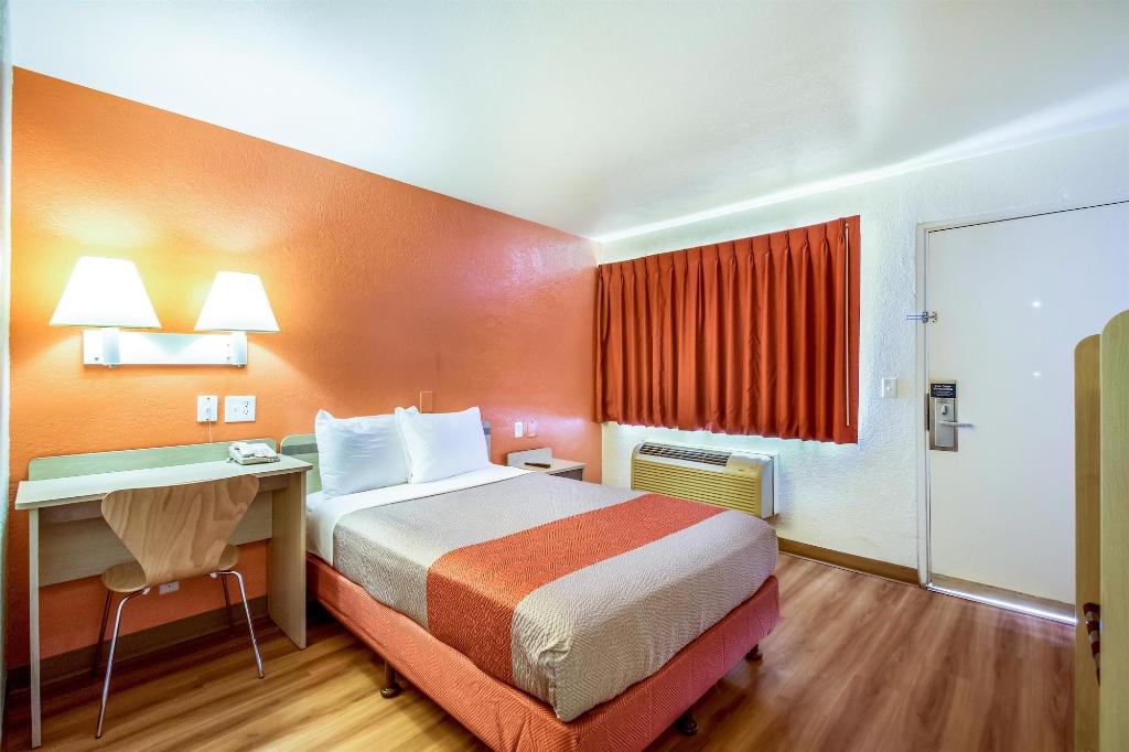 Motel 6 Youngtown Az Phoenix Sun City